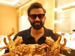 Sohum Shah receives handmade goddess statue from Tumbbad fan; says “Ab batao, iss murti mein kya khaas chupa”