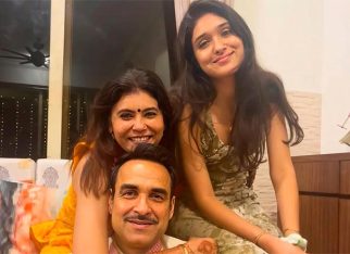 Pankaj Tripathi celebrates Durgashtami and Dussehra in Kolkata with family: “The city has always held a very special place in my heart”