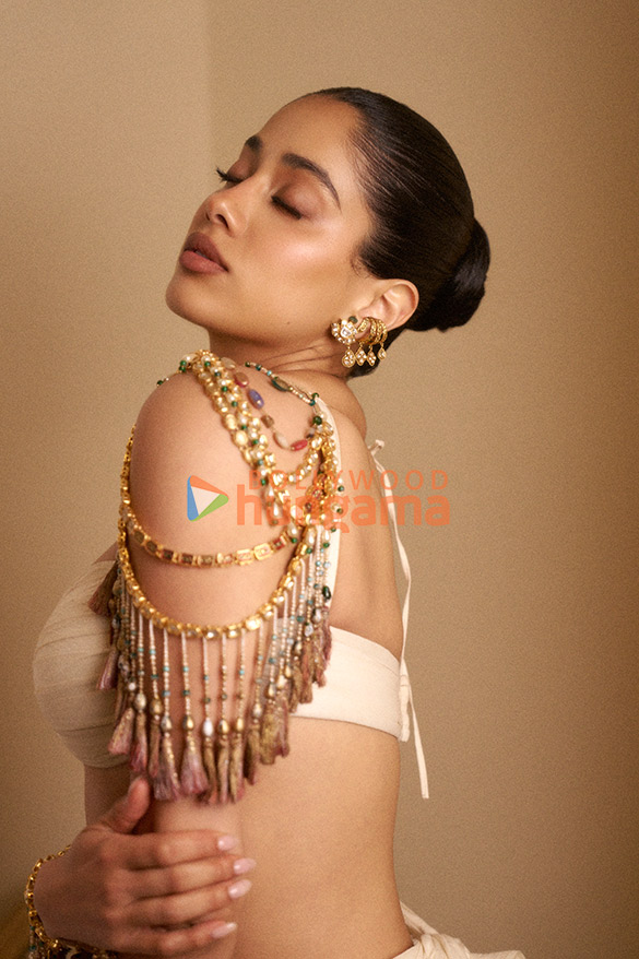 janhvi kapoor 16 3