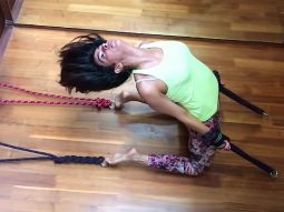 Mallika Sherawat’s stretching ability will astonish you!
