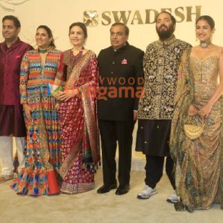 Photos: Aamir Khan, Gauri Spratt, Nita Ambani, Gauri Khan and others snapped at the red carpet of Swadeshi Devi Shakti tribute to heritage and devotion