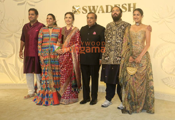 photos aamir khan gauri spratt nita ambani gauri khan 2