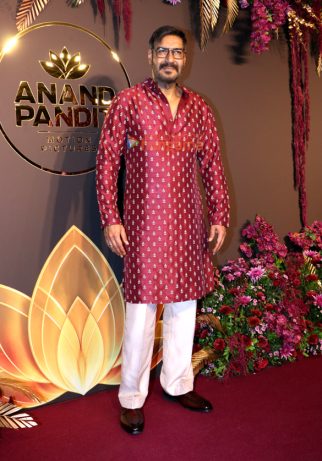 Photos: Ajay Devgn, Jeetendra, Manoj Bajpayee and other celebrities attend Anand Pandit’s Diwali party