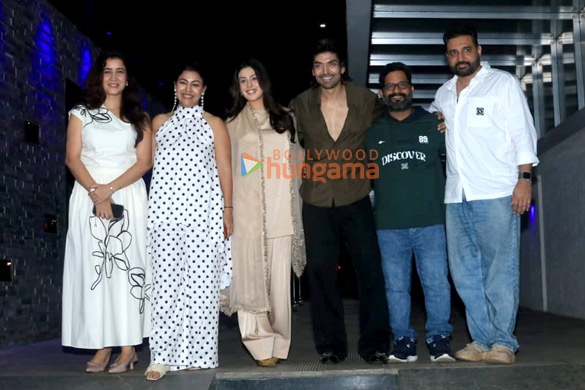 photos gurmeet choudhary debina bonnerjee and isha malviya snapped in bandra 3