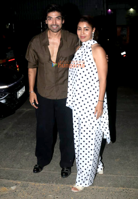 photos gurmeet choudhary debina bonnerjee and isha malviya snapped in bandra 5