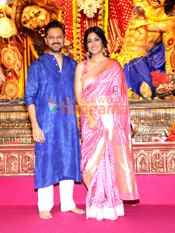 photos kajol bipasha basu mouni roy tanishaa mukerji and others snapped at 80th north bombay sarbojanin durga puja 7