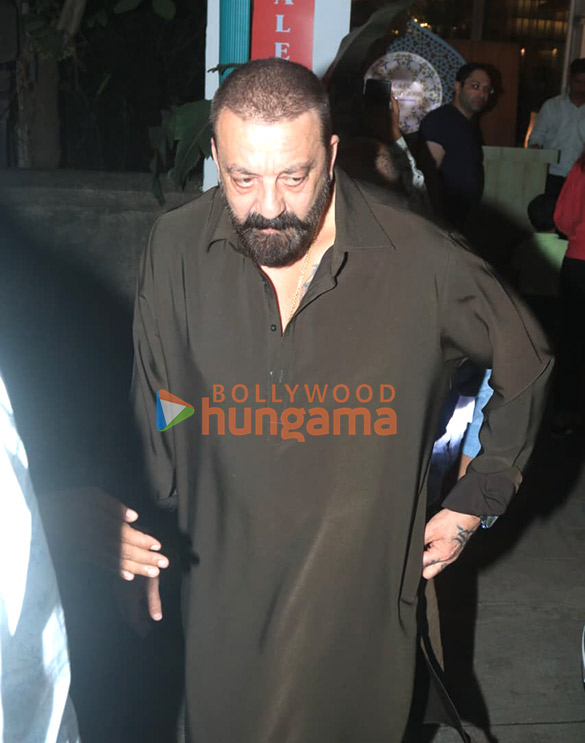 photos sanjay dutt snapped in bandra 5 4