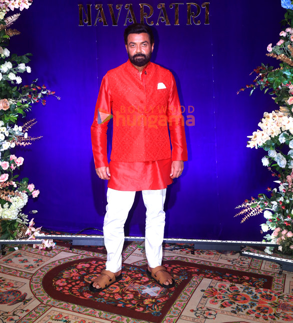 photos sara ali khan saif ali khan bobby deol malaika arora and others snapped at kalyan jewellers navratri celebrations 3
