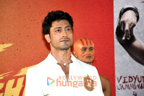 photos vidyut jammwal unveils the first look and trailer of streetfighter the movie 7